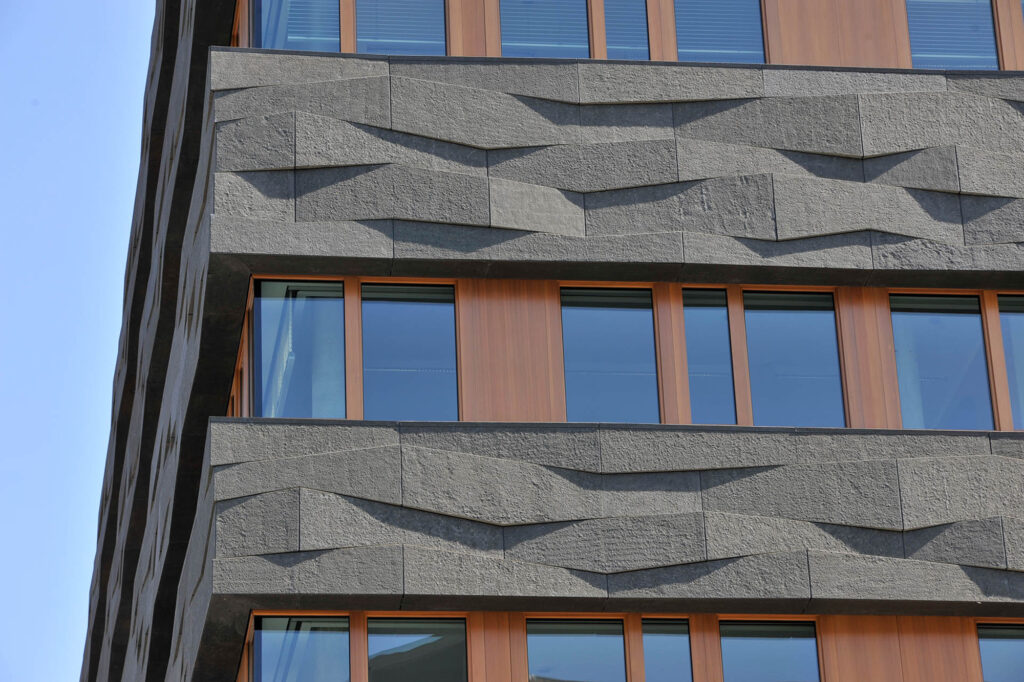 Die Vielseitigkeit von belgrano® Vulkangestein im Garten- und Landschaftsbau